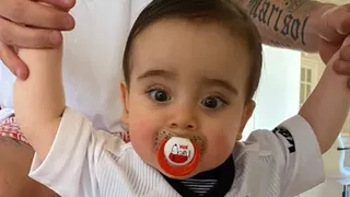 La tierna imagen del hijo de Gary Medel con la camiseta de uno de sus ex equipos