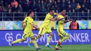 Mauricio Isla fue titular en cómoda victoria de Fenerbahce sobre Gaziantep