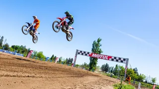 Diego Rojas celebró en Linares y llevó el suspenso del Chile MX a la última fecha