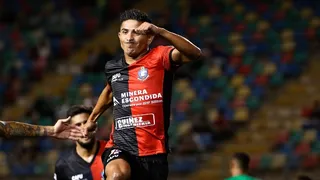 Felipe Flores se sumó a tendencia de famosos y manda saludos por 10 mil pesos