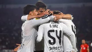 De la Casa Alba a asegurar su futuro: Colo Colo blinda a su nueva joya hasta 2030