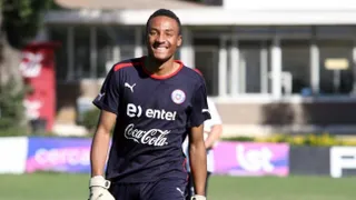 Lawrence Vigouroux, el meta de corazón chileno que logró su sueño al ser nominado en la Roja