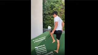 Joaquín Niemann llevó a un nuevo nivel el “10 toques Challenge”