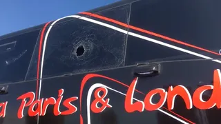 Los buses de Universidad de Chile fueron apedreados en su ingreso al Monumental