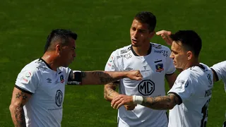 Colo Colo busca mitigar su crisis en duelo clave ante Peñarol por Copa Libertadores