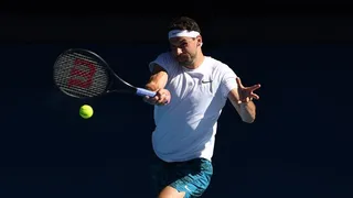 La dura caída de Dominic Thiem ante Grigor Dimitrov en octavos de final del Abierto de Australia