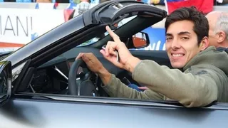 Garin manejó en cancha el auto con el que fue premiado tras campeonar en Munich