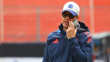 Golpe legal a Michael Clark: querella busca invalidar su control de Azul Azul y deja a la U de Chile en incómoda posición