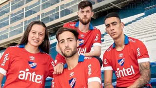 Nacional de Uruguay presentó su segunda equipación de plástico reciclado