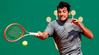 Cristian Garin dijo adiós en cuartos de Estoril tras sufrir una remontada de Cameron Norrie