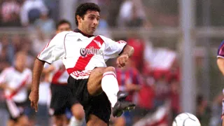 Leonardo Astrada pide a River no confiarse ante Colo Colo ya que “corre el riesgo de quedar eliminado”