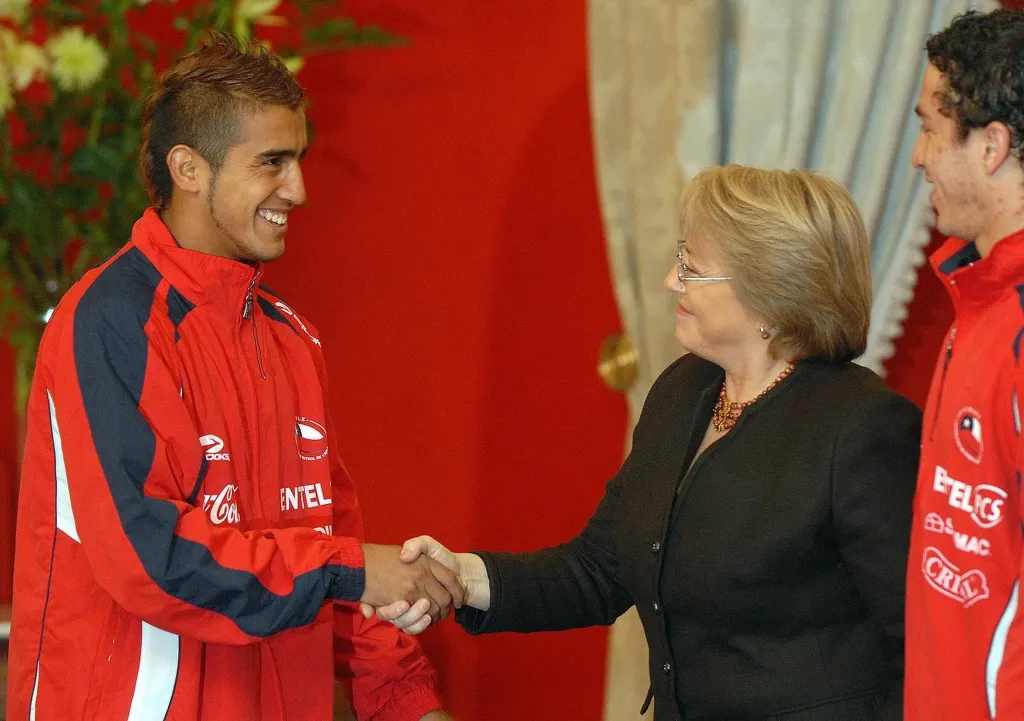La Presidenta Michelle Bachelet recibió al plantel que obtuvo la medalla de bronce en La Moneda / ©Imago.