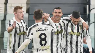 Juventus golpeó al colista Crotone y trepó al tercer lugar en la Serie A