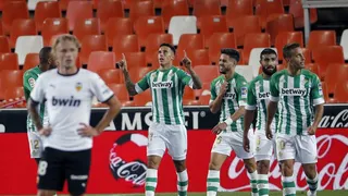 Real Betis de Manuel Pellegrini volvió al triunfo ante Valencia y trepó a la cima en España