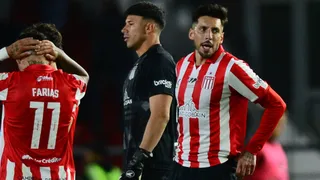 Atención U de Chile: Estudiantes podría llegar sin su capitán para duelo clave de Copa Libertadores