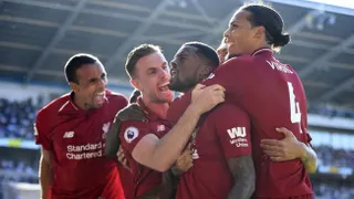 Liverpool doblegó con autoridad a Cardiff y retomó el liderato de la Premier League