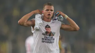 Lokomotiv castigará a jugador que mostró imagen de Putin en Estambul