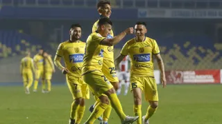 U. de Concepción se impuso a Palestino y quedó como el nuevo líder del Campeonato Nacional