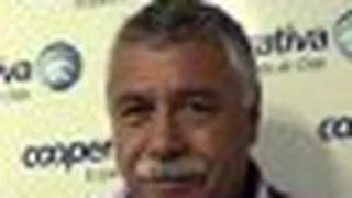 Carlos Caszely y su autobiografía: “Son historias de fútbol, son historias sociales”