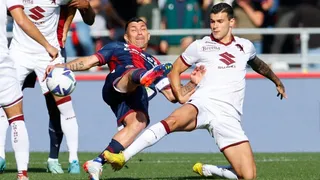 Gary Medel fue titular en triunfo que alargó la positiva racha de Bologna