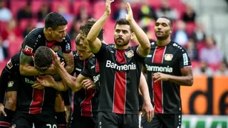 Charles Aránguiz fue titular en sólido triunfo de Bayer Leverkusen en su visita a Augsburg