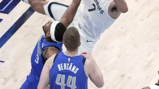 Dallas Mavericks cayó ante los Grizzlies y complicó sus opciones de play-offs