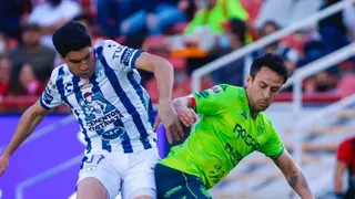 Necaxa contó con Jorge Valdivia y Angelo Araos en derrota ante Pachuca