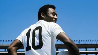Familia de Pelé pedirá a Santos que retire la camiseta número 10
