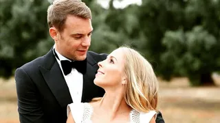 Medio alemán destacó sorprendente parecido de nueva pareja de Neuer con su ex mujer