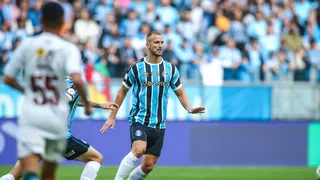 Gremio superó a Fluminense y reactivó su persecución a Botafogo