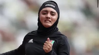 Abanderada de Afganistán en los Juegos Olímpicos de Tokio huyó de su país