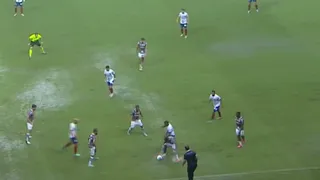 Duelo entre Bahia y Fluminense debió interrumpirse por la torrencial lluvia en Salvador