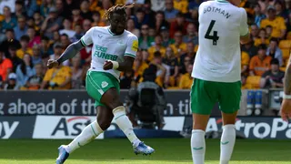 El grandioso golazo de Saint-Maximin para el empate de Newcastle ante Wolves