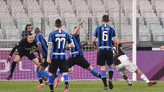 Juventus batió con claridad a Inter de Alexis Sánchez en un duelo sin público en Turín