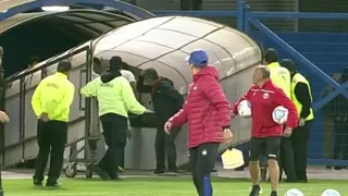 Delegado de la ANFP sufrió accidente al ceder la manga de acceso del Estadio CAP