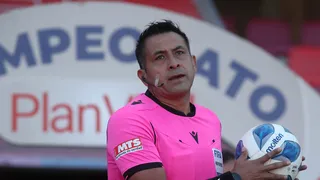 Julio Bascuñán será el árbitro del clásico entre Universidad Católica y Colo Colo