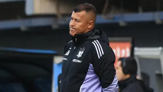 Colo Colo llega con lo justo: estas son las bajas que obligan a Almirón a improvisar en el Superclásico