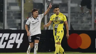 Colo Colo pegó de entrada a Trinidense con golazo de Leonardo Gil