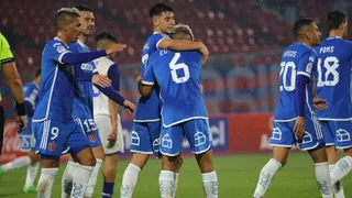 La U se repuso a una sorpresa inicial y goleó a Municipal Puente Alto en Copa Chile