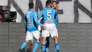 Napoli mantuvo el liderato en Italia tras ajustada victoria sobre Atalanta