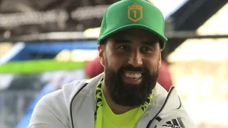 Claudio Bravo es candidato para llegar a la portería en América de México