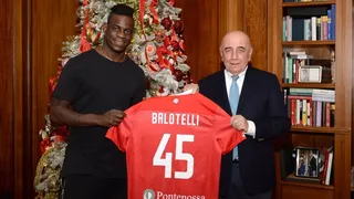 Mario Balotelli fue presentado este lunes como nuevo refuerzo de Monza de la Serie B