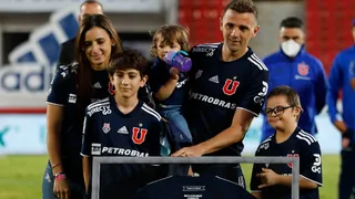 ¿A dónde viajó? Walter Montillo subió una foto en un avión junto a su familia