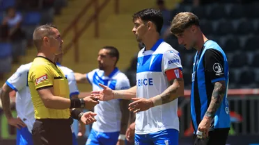 U Católica va con todo: el argumento que podría revertir la amarilla de Zampedri