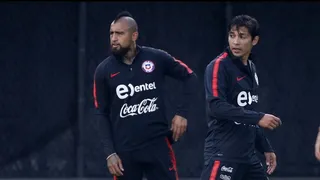 Arturo Vidal le dio la bienvenida a Instagram a Matías Fernández