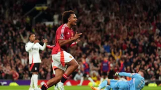 Manchester United debutó con un agónico triunfo en la Premier League