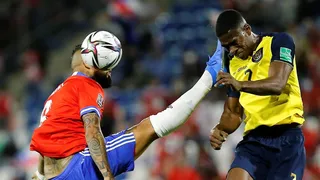 Peleador ecuatoriano ironizó con patada de Vidal: “Mucho UFC Arturito”