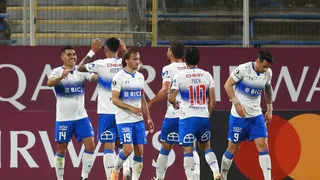 Universidad Católica exhibió un gran nivel y logró un triunfazo ante Gremio en la Copa Libertadores