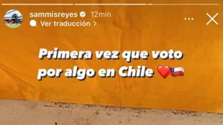 Sammis Reyes participó en unas elecciones por primera vez en Chile y fotografió su voto