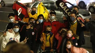 La selección brasileña llegó a Santiago para medirse a la Roja en Clasificatorias